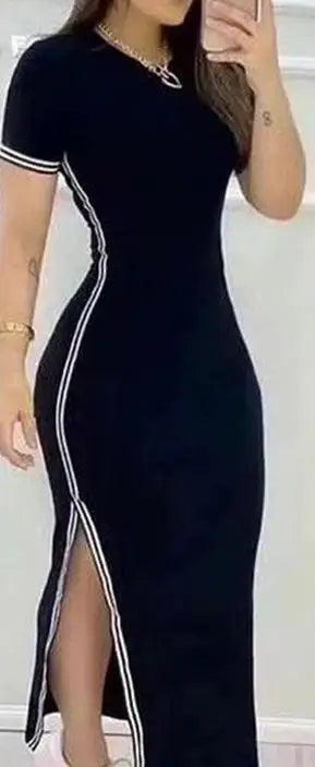 Vestido longo listrado com fenda